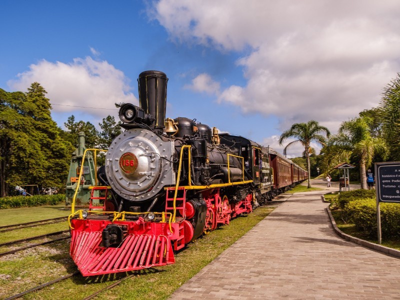 Maria Fumaça Gramado Vale dos Vinhedos e Almoço Italiano